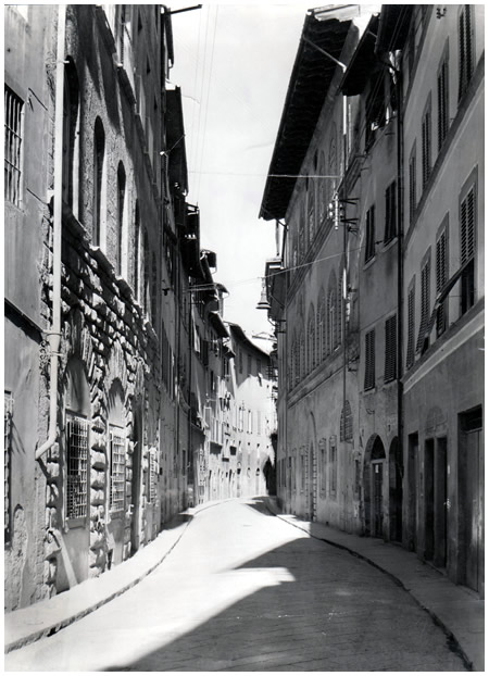 Via dei Bardi by Hilde Lotz-Bauer